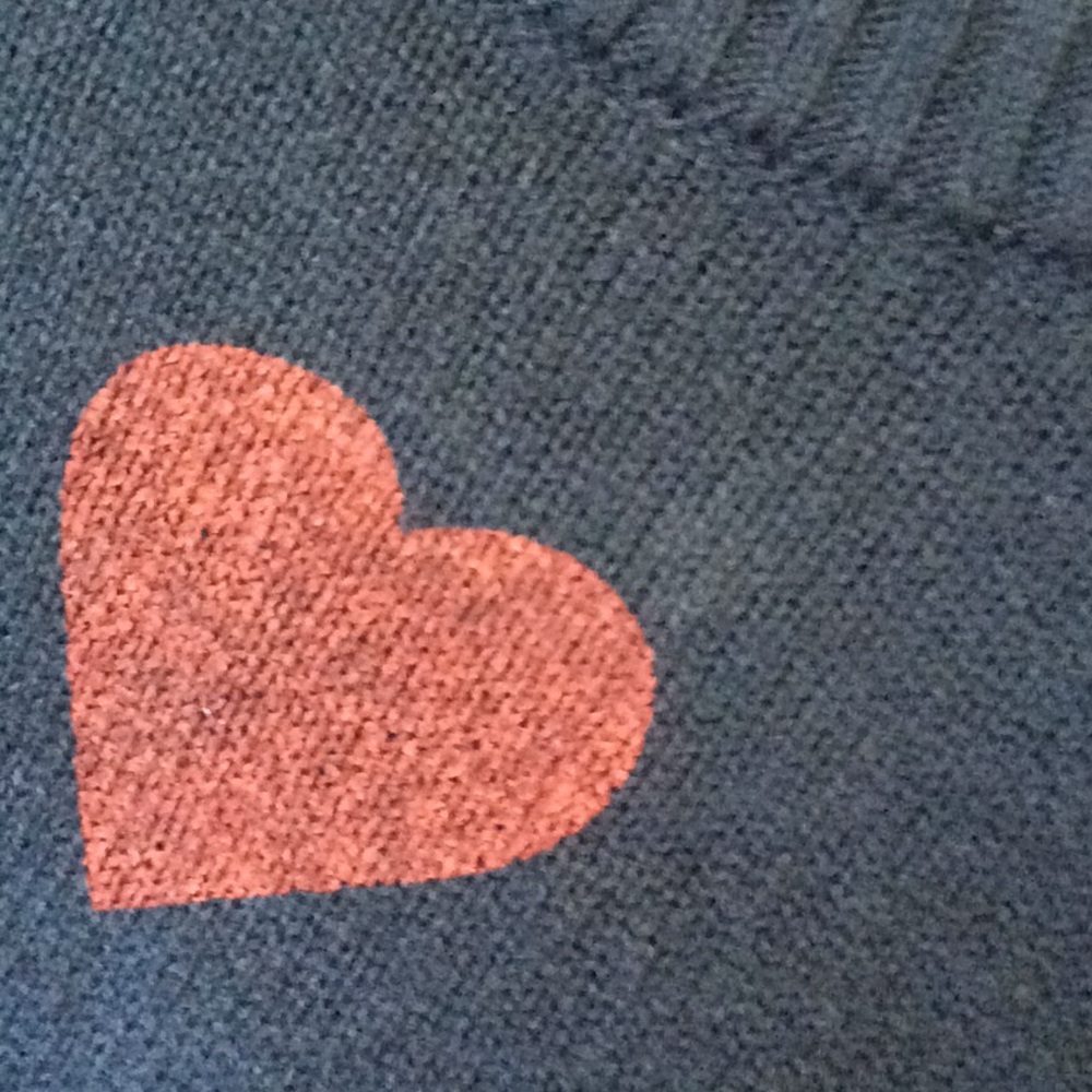 Heart Patterned Sweater - Picture 2 of 3